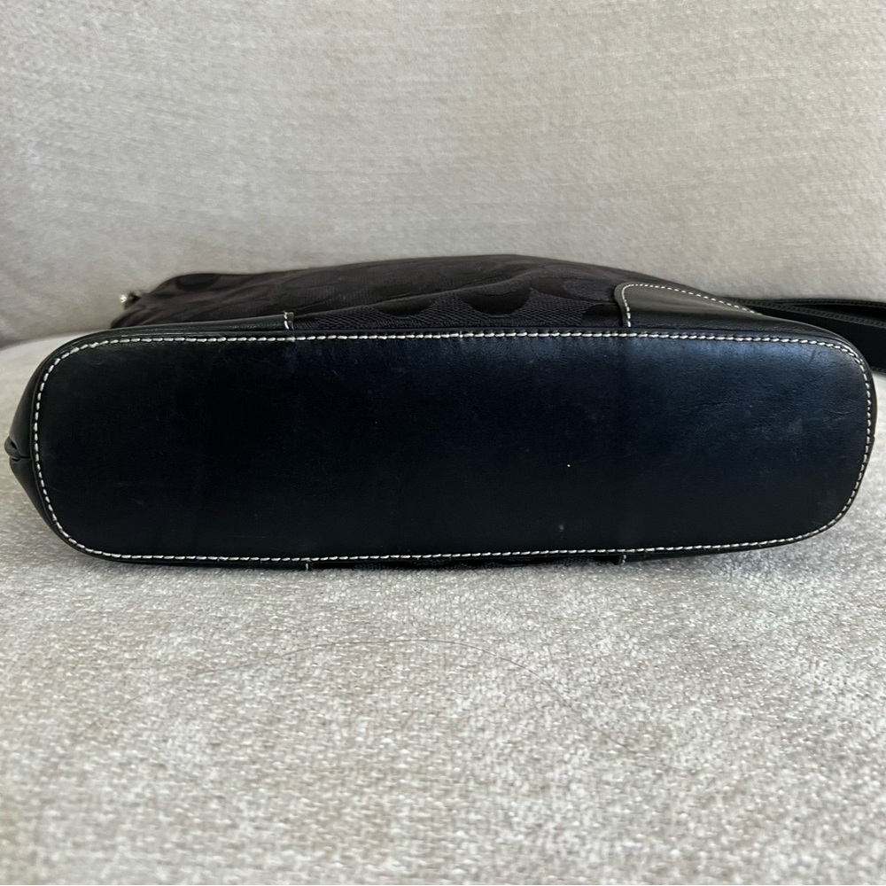 VTG Coach Black Canvas Signature Monogram Crossbody Bag White Stitching K2K-6347 - Picture 4 of 15